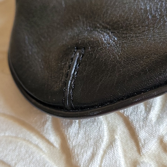 Handbag - Picture 5 of 7